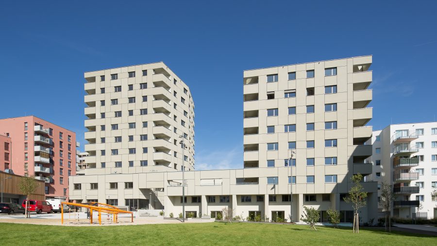 Moderne Wohnanlage mit Spielplatz in Wien, ideal für Familien. Wohnung kaufen in zentraler Lage.