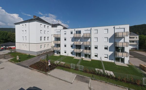 Hainfelder Straße 42-44 - Begleitetes Wohnen